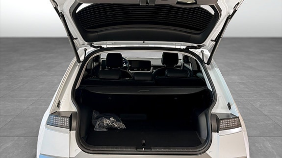 Hyundai Ioniq 5 10 of 12