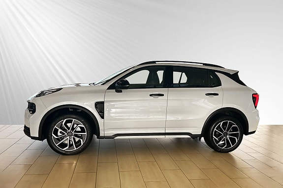 Lynk & Co 01 2 of 25
