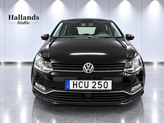Volkswagen Polo 2 of 11