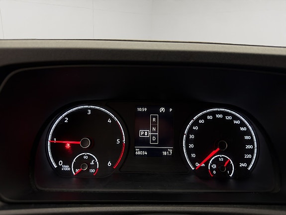 Volkswagen Caddy 16 of 29
