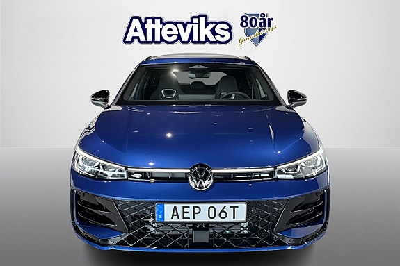 Volkswagen Passat 4 of 21