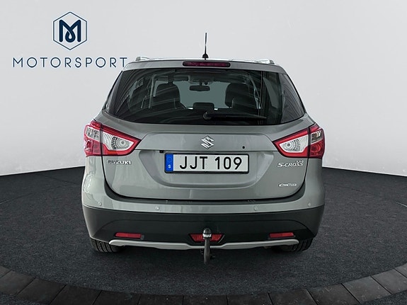 Suzuki S-Cross 5 of 22