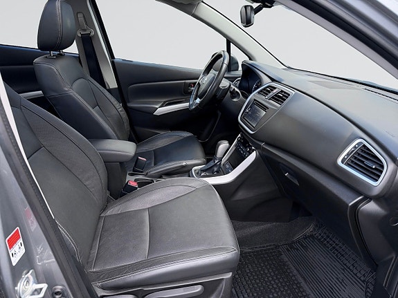 Suzuki S-Cross 14 of 22