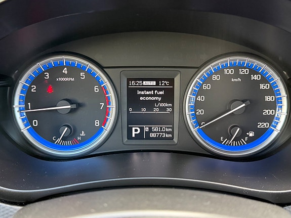 Suzuki S-Cross 17 of 22
