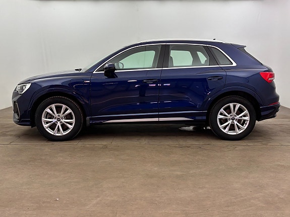Audi Q3 3 of 25