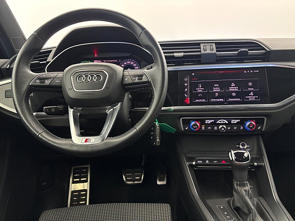 Audi Q3 19 of 25