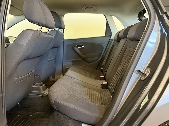Volkswagen Polo 13 of 14