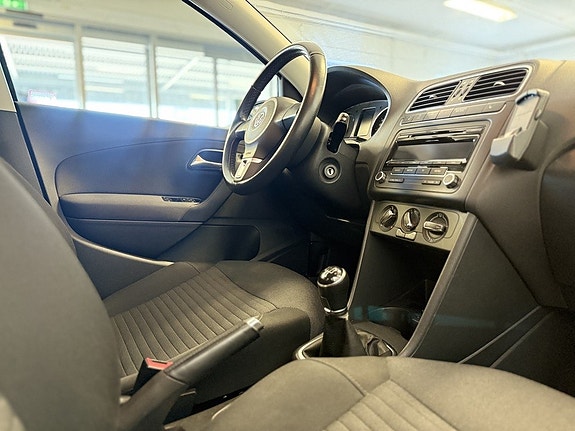 Volkswagen Polo 12 of 14