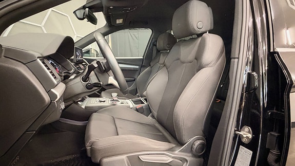 Audi Q5 8 of 23