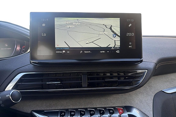 Peugeot 3008 16 of 18