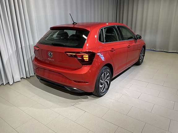 Volkswagen Polo 5 of 17