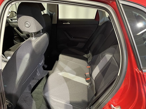 Volkswagen Polo 11 of 17