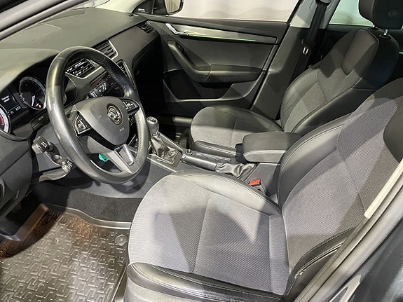 Skoda Octavia 10 of 17