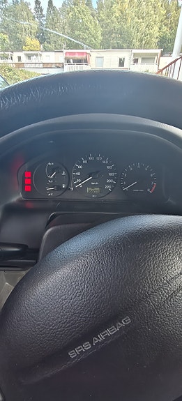 Mazda 323C 6 of 9