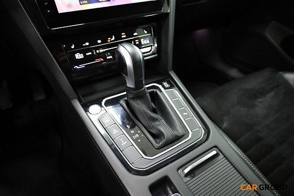 Volkswagen Passat 17 of 27