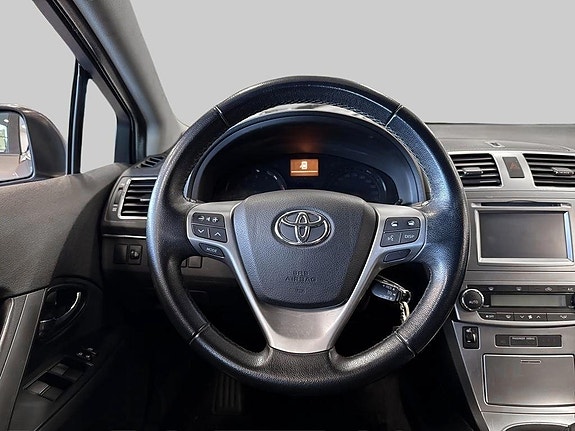 Toyota Avensis 9 of 10