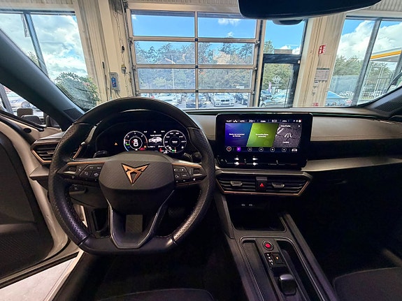 Cupra Formentor e-HYBRID 17 of 27