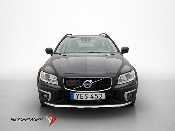 Volvo XC70 2 of 30