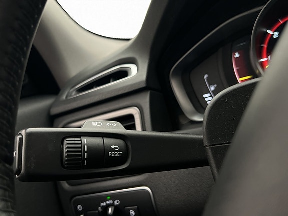 Volvo XC70 14 of 30