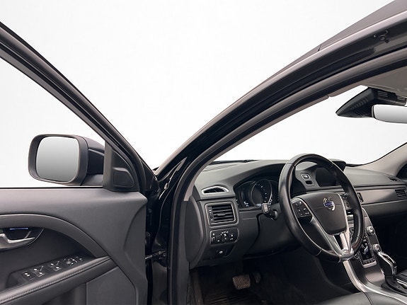 Volvo XC70 11 of 30