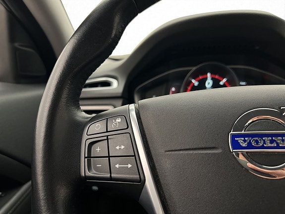 Volvo XC70 15 of 30