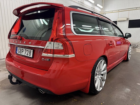 Volvo V70 4 of 12