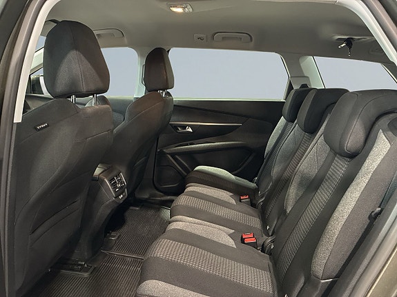 Peugeot 5008 13 of 21