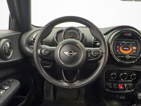 MINI Clubman Cooper 11 of 30
