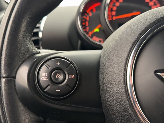 MINI Clubman Cooper 12 of 30