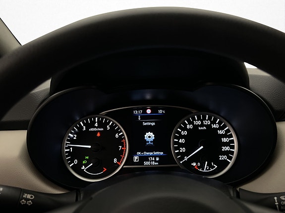 Nissan Micra 17 of 29