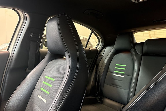 Mercedes-Benz A180 d 19 of 19