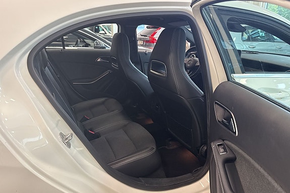 Mercedes-Benz A180 d 9 of 19
