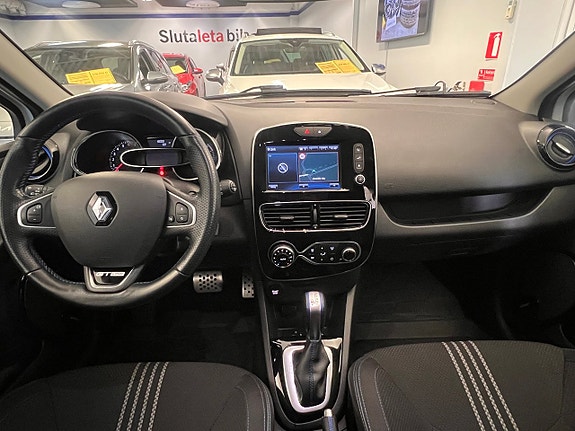 Renault Clio 17 of 26