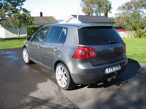 Volkswagen Golf V 3 of 6