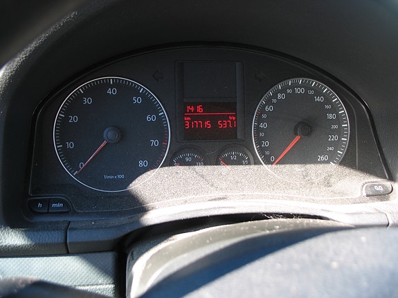 Volkswagen Golf V 6 of 6