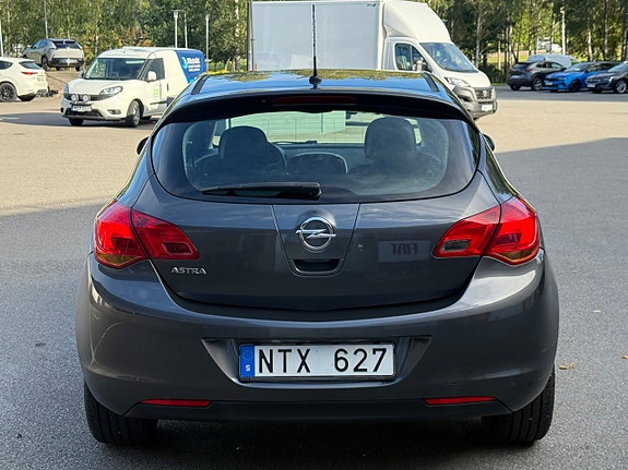 Opel Astra 5 of 15