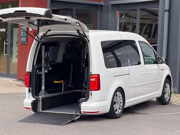 Volkswagen Caddy Maxi 14 of 26