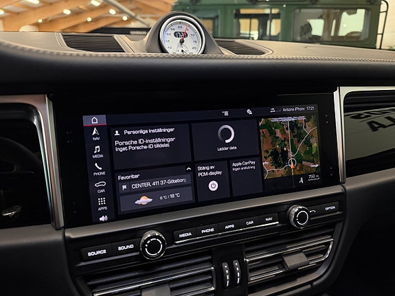 Porsche Macan S 26 of 26