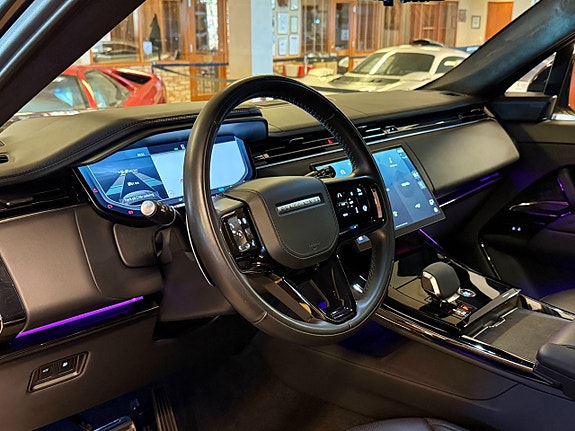 Land Rover Range Rover Sport 17 of 30