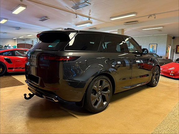Land Rover Range Rover Sport 5 of 30