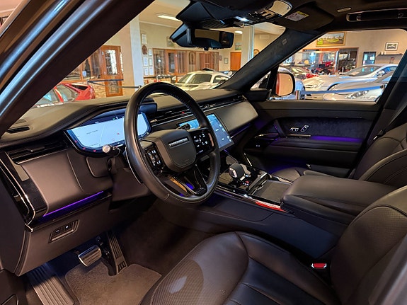 Land Rover Range Rover Sport 11 of 30