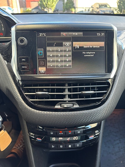 Peugeot 2008 13 of 15
