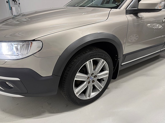 Volvo XC70 9 of 22