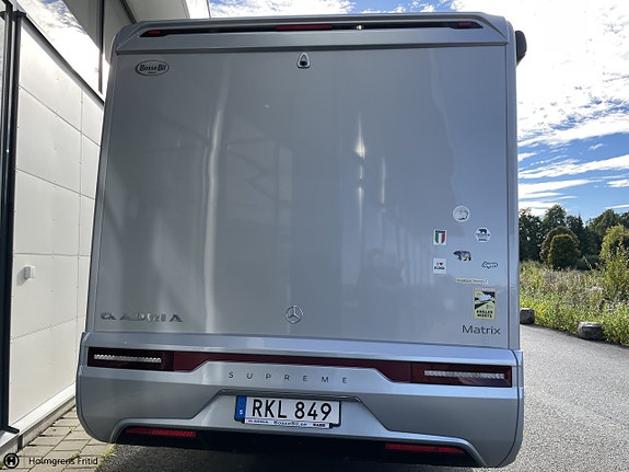Adria Matrix Mb 670DC 2 of 12