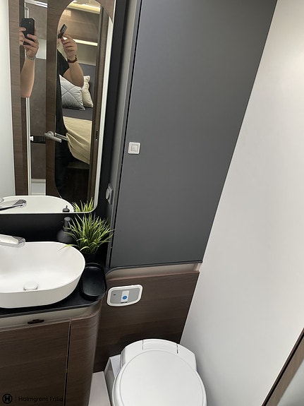 Adria Matrix Mb 670DC 10 of 12