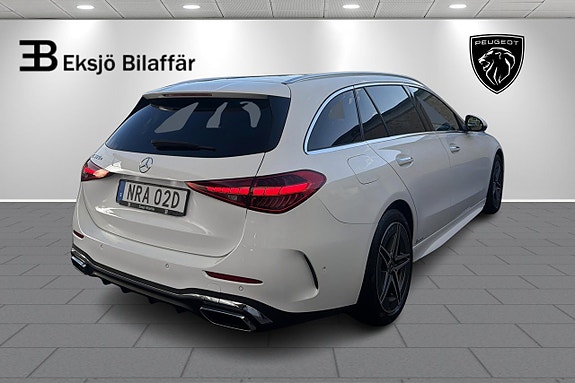 Mercedes-Benz C300 5 of 22