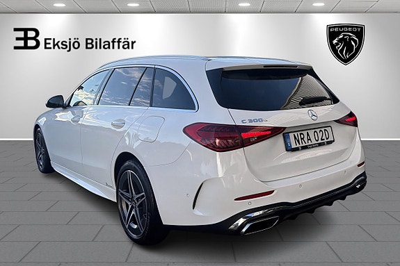 Mercedes-Benz C300 8 of 22
