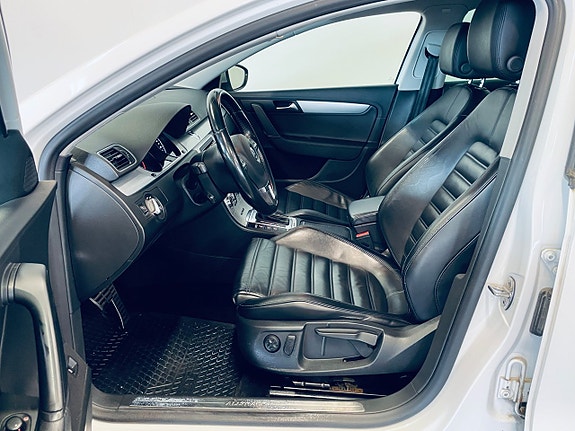 Volkswagen Passat Alltrack 8 of 14