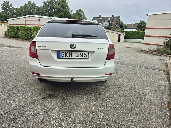 Skoda Superb 4 of 10