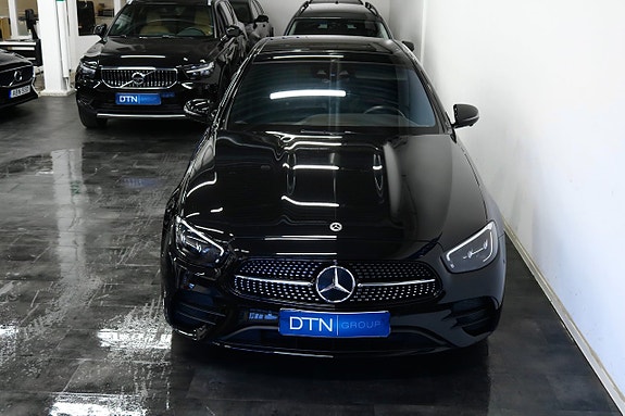 Mercedes-Benz E220 7 of 24